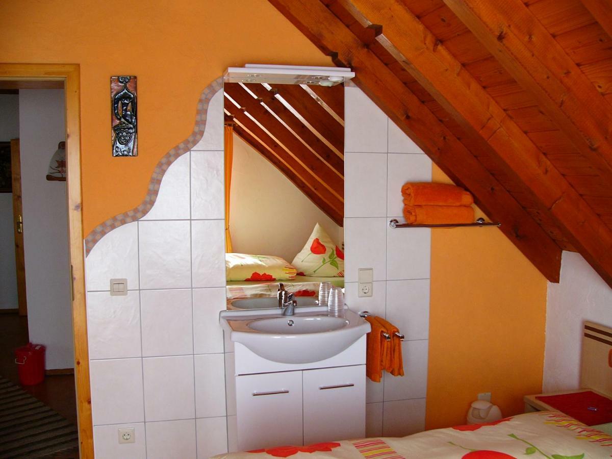 Gaestezimmer Schanz-Hilbel Burladingen Esterno foto